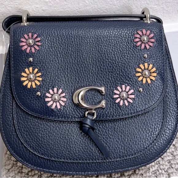 NWT Coach Remi Saddle Bag With Whipstitch Daisy Applique WITH card case - Picture 3 of 10